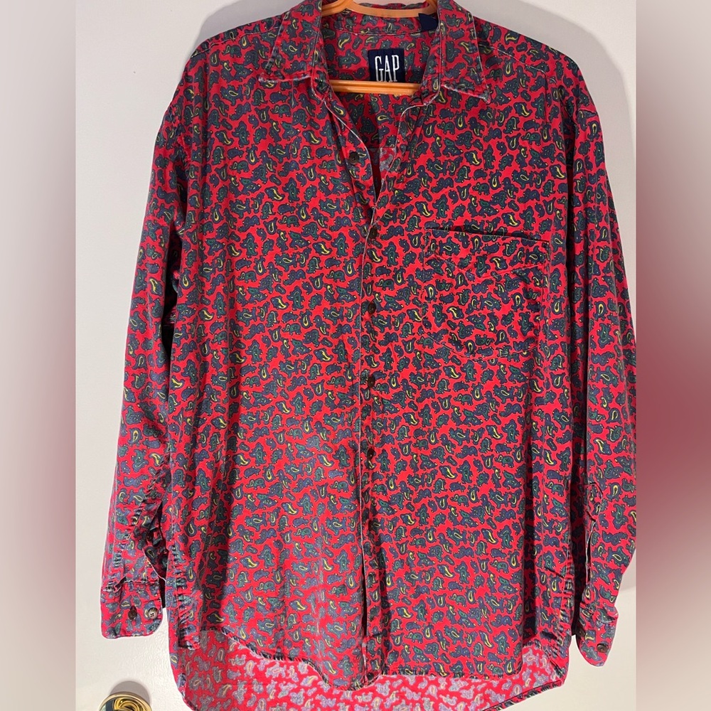 GAP Vibrant Red and Black Abstract Shirt